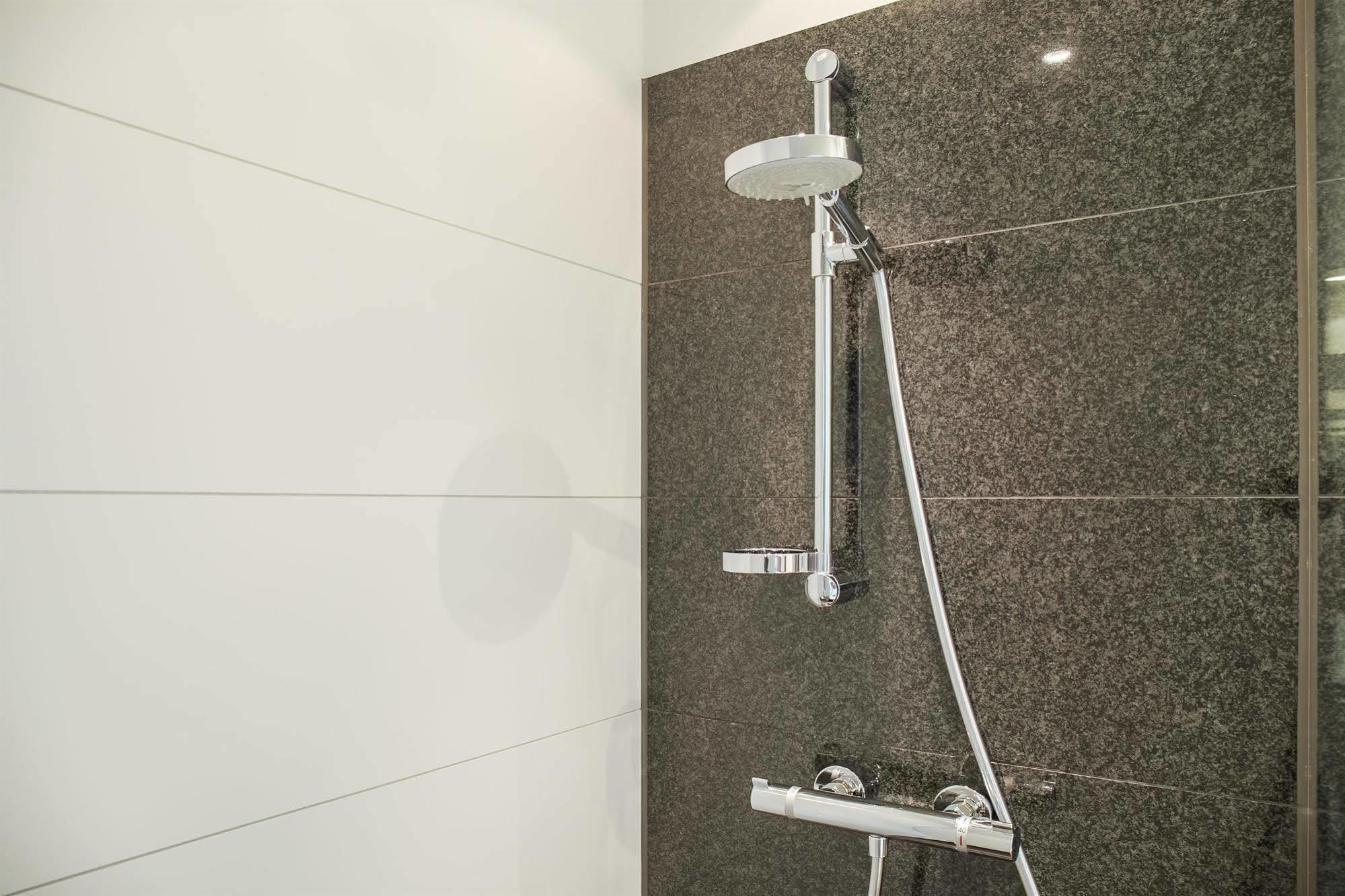 פרנקפורט Motel One Frankfurt-Eastside מראה חיצוני תמונה
